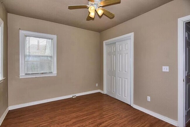 Building Photo - MAJOR PRICE DROP! Excellent home located in Kendall - Whittier!