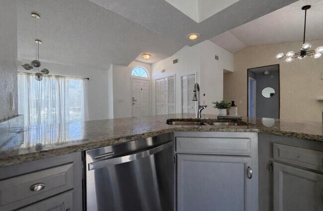 Building Photo - 2230 SE Dill Ln