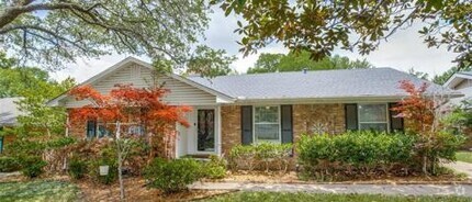 Building Photo - 10867 Colbert Way