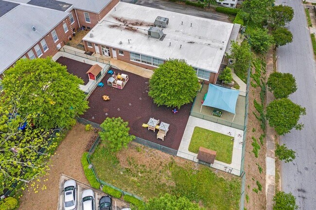 Building Photo - 1755 Langston Ave SW