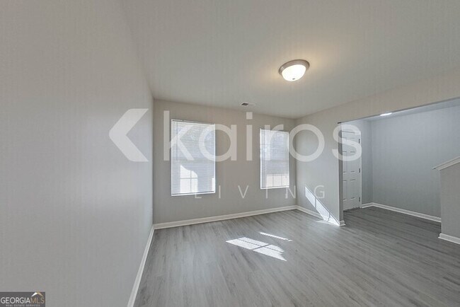 Building Photo - 633 Canal St