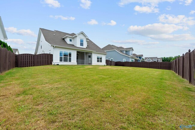 Building Photo - 6605 Waxwood Dr