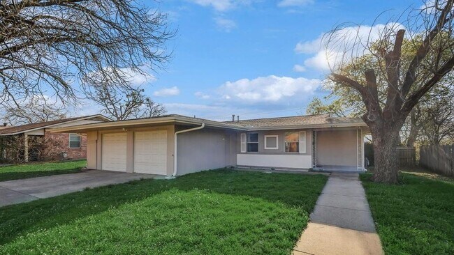 Building Photo - 4313 Bonnie Dr