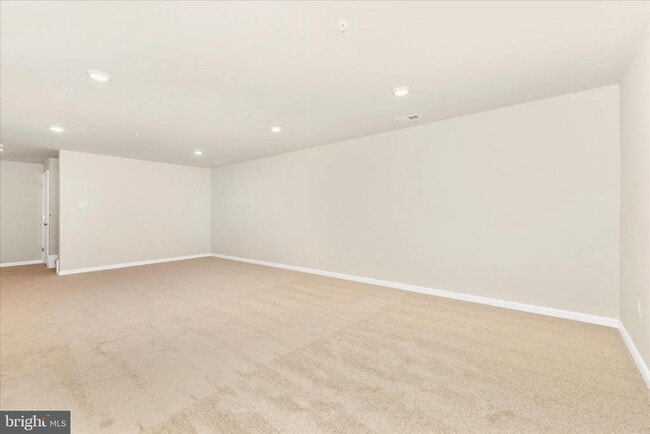 Building Photo - 461 Hanson St