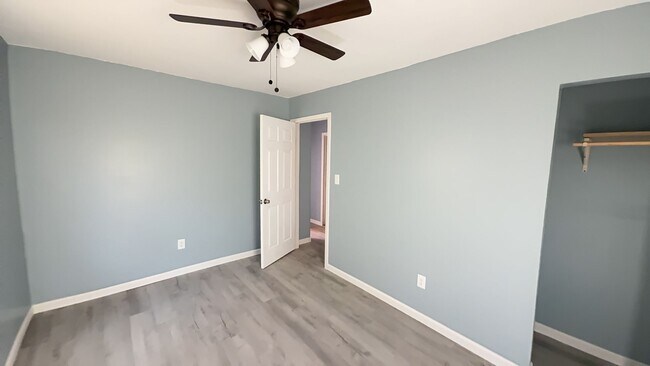 Building Photo - Remodeled 2-bedroom house! 1st Month Free!!