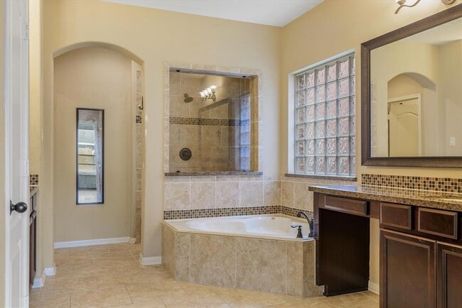 Building Photo - 9431 Copper Cove Ln