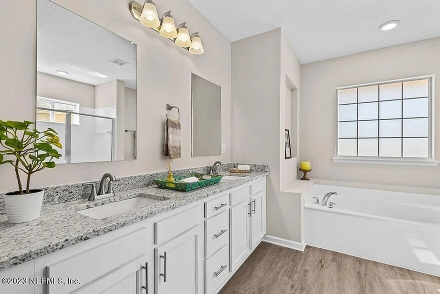 Building Photo - 2909 Piedmont Manor Dr