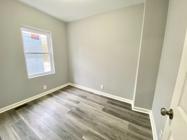 Building Photo - 431 N 50th St