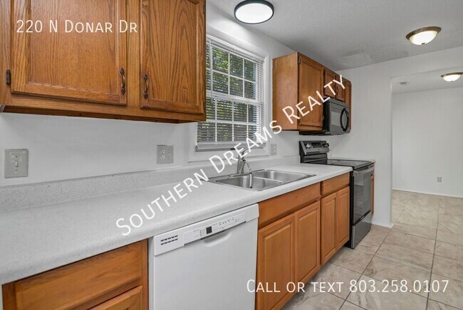 Building Photo - 220 N Donar Dr