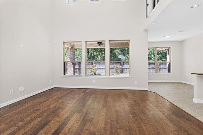 Building Photo - 24015 Richglen Court