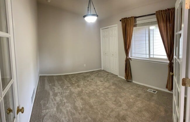 Building Photo - $3,495 / 4br - 3600ft2 - Exqusite, executi...