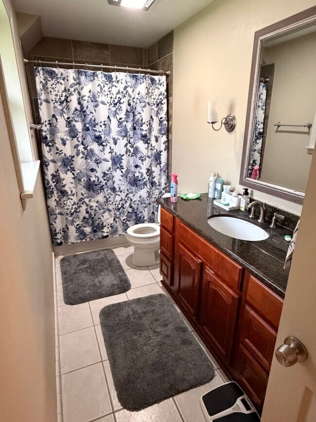 Building Photo - Spacious 3BD/2BA Single Family Home in Metairie.