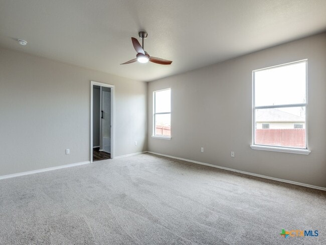 Building Photo - 204 Pine Arbol