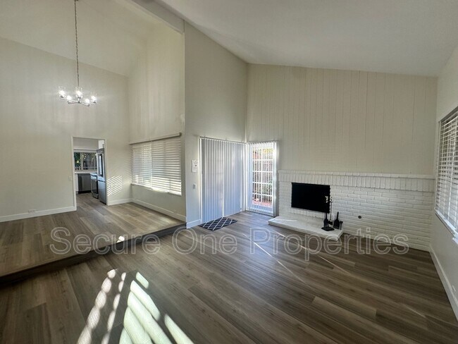 Building Photo - 2738 W Appalachian Ct