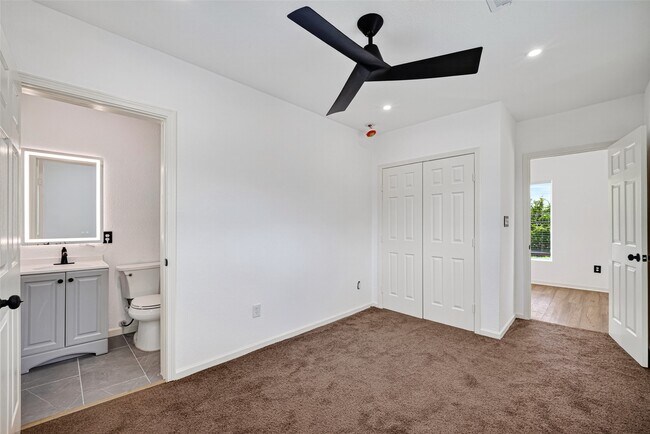 Building Photo - 3701 Hutchins St