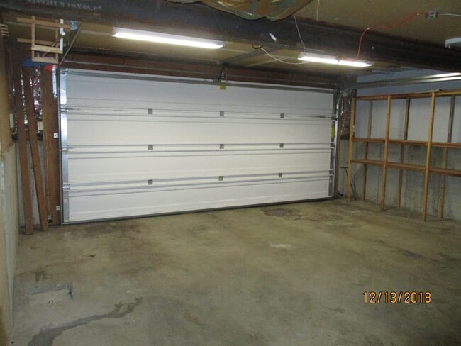 Building Photo - 464 Mainmast Ct