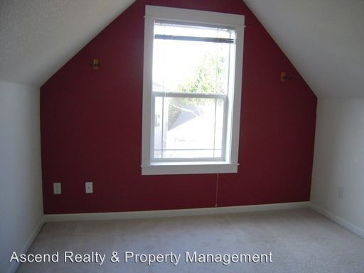 Building Photo - 7732 SW Carrollon Dr
