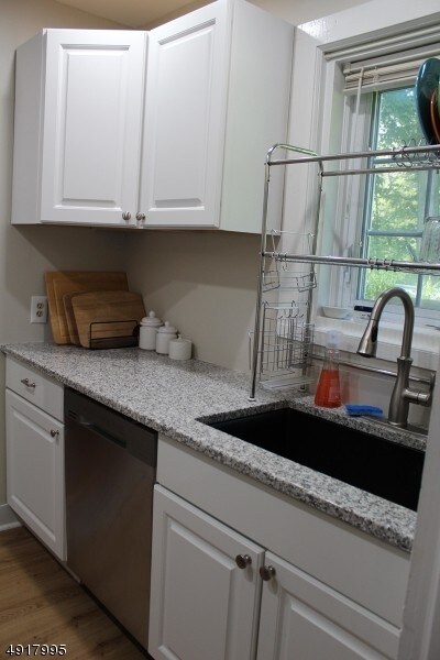 Building Photo - 920 Ridge Rd