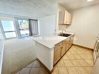 Building Photo - pii725