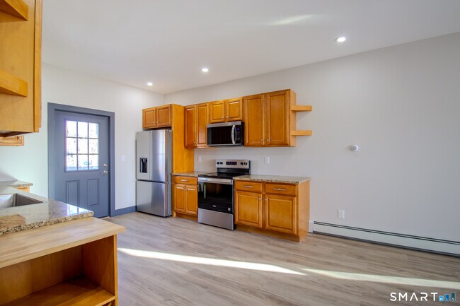 Building Photo - 133 North St