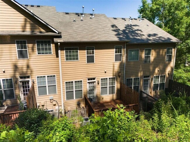 Building Photo - 1798 Oak Brook Ln NW