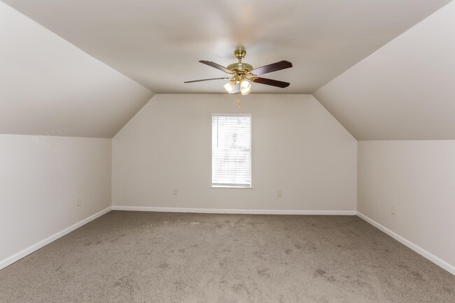 Building Photo - 4490 Cedar Ridge Ln