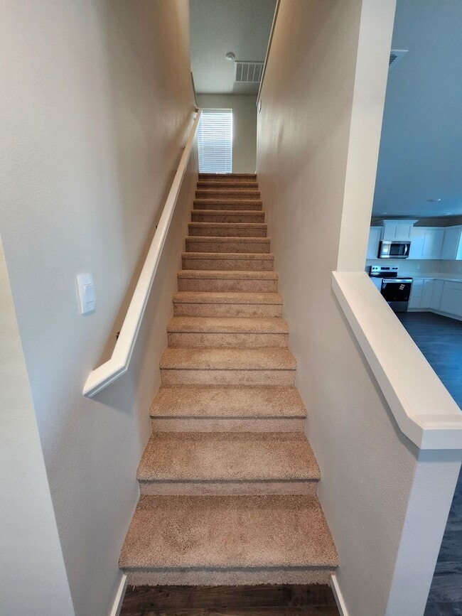 Building Photo - Beautiful & Brand New! 3 Bedroom, 2.5 Bath-Washer & Dryer Included!