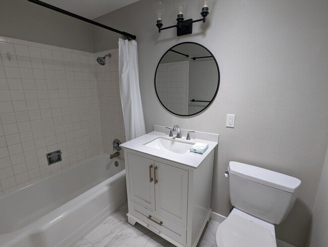 Building Photo - 4bd/2ba House in Fircrest