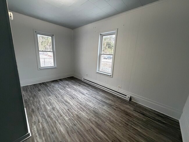 Building Photo - 618 Porter-