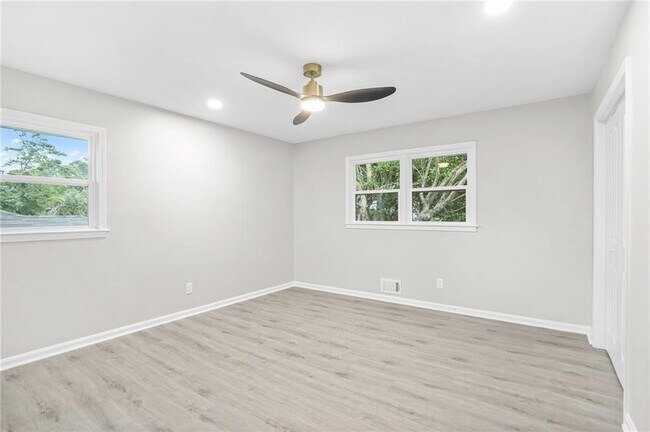 Building Photo - 4188 Fontana Ct