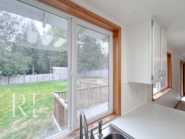 Building Photo - Bright & Spacious Single-Level Home with Dual Living Areas