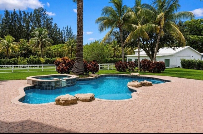 Building Photo - 6101 SW 180th Terrace