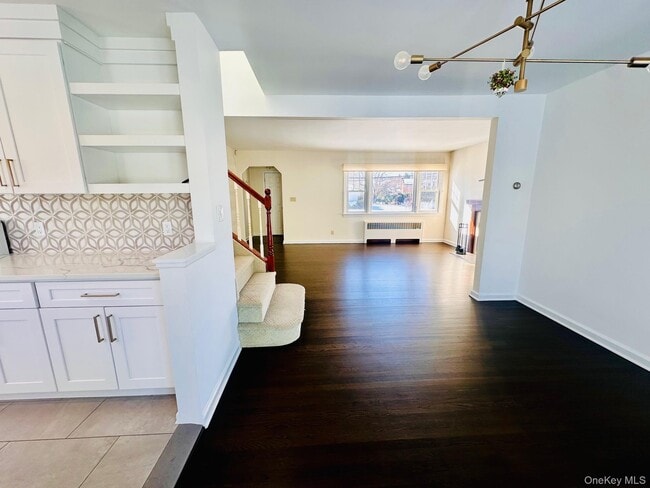 Building Photo - 11 W Glen Ave