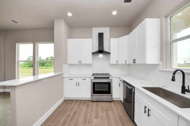 Building Photo - 11141 Rd 5503