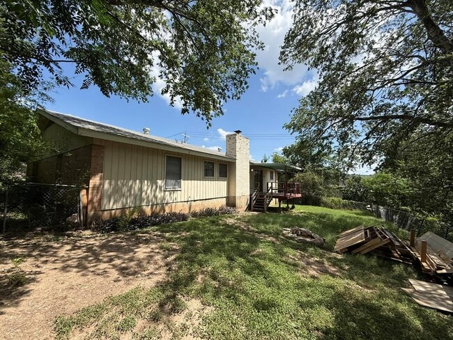 Building Photo - 5906 Mountainclimb Dr