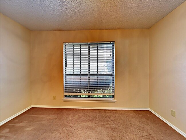Building Photo - 4724-4726 Berridge Ln, Dallas, TX 75227
