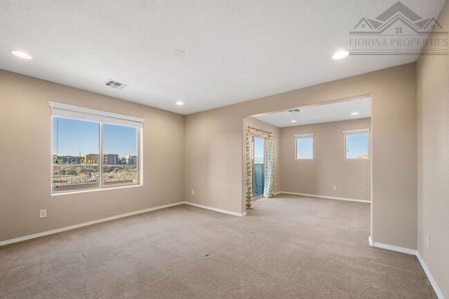 Building Photo - 1 MO. FREE RENT! Gorgeous Corner-Lot Townhouse with Mountain Views