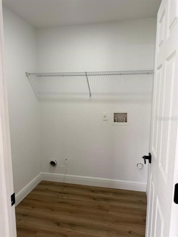 Building Photo - 9743 Hollyhill Dr