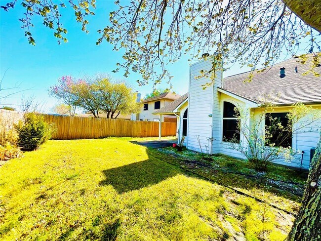 Building Photo - 23027 N Waterlily Dr
