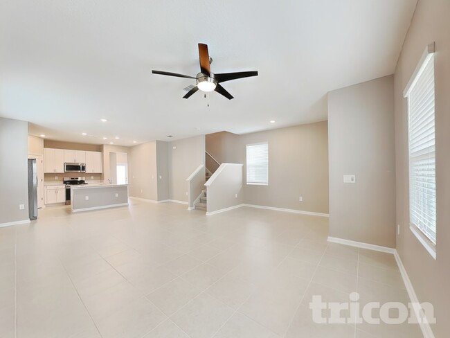 Building Photo - 741 Honeyrock St