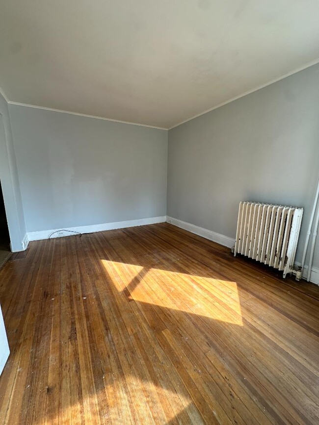 Primary Photo - 135 N Allen St