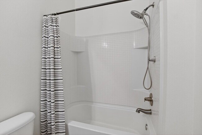 Building Photo - 714 Ashentree Dr