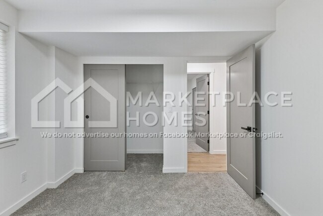 Building Photo - 2032 N Castle Way