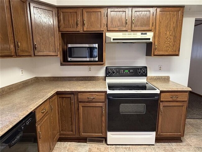 Building Photo - 820 Jacoby Rd