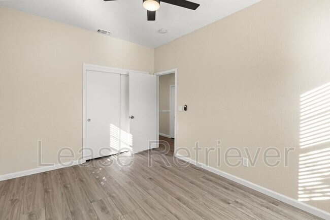 Building Photo - 825 Heritage Pl