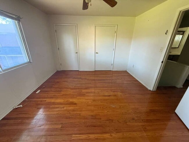 Building Photo - 2 BED, 2 BATH BEAUTIFUL UNIT CLEVELAND!