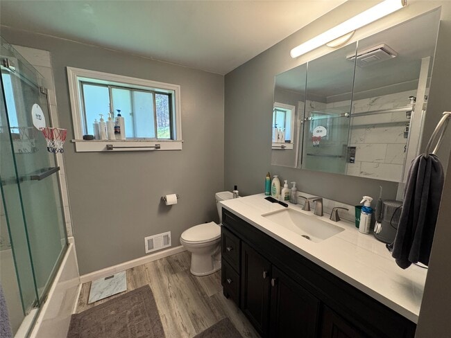 Building Photo - 4520 Marshall Dr W