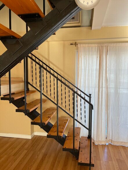 Building Photo - 1531 American Blvd E