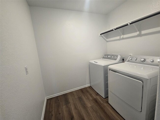 Building Photo - 502 Arnage Dr