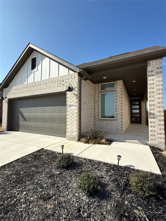 Building Photo - 109 High Vly Dr